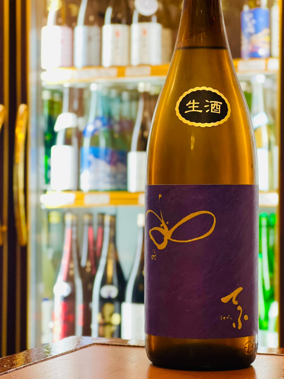 国権 純米辛口生酒 青てふ 1800ml。低精白ながら透明感のある辛口と、爽やかな香り、程よい旨味が魅力の食中酒。コスパに優れた大容量一升瓶。