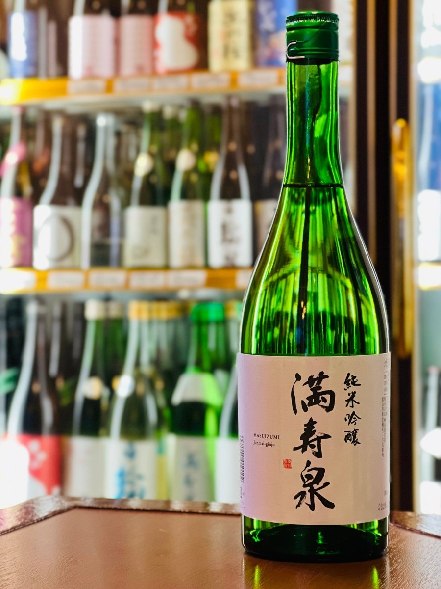 満寿泉 純米吟醸 720ml。桝田酒造店 富山県の大人気定番。上品なキレと旨味の食中酒、家庭で楽しむ日本酒。