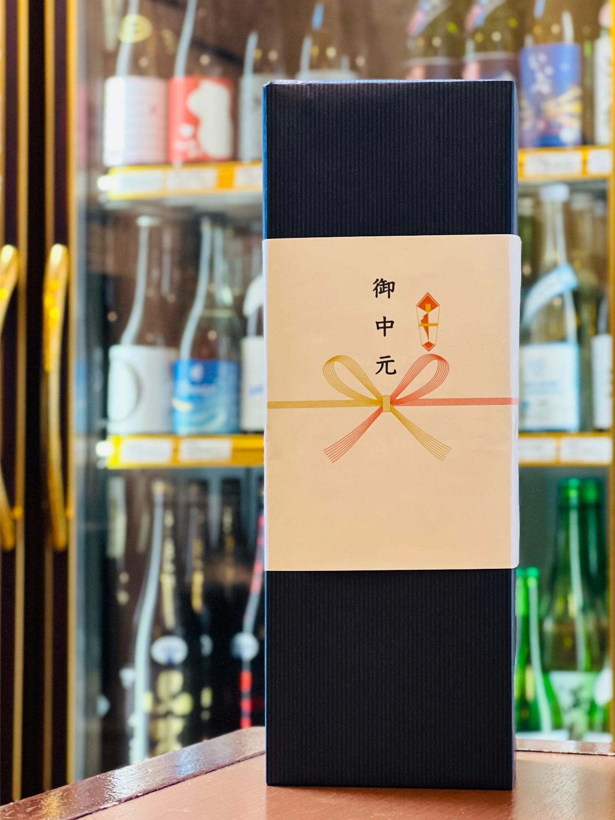 ギフト包装のラッピングのサンプル画像。お中元・お歳暮・その他贈答・御礼など可能